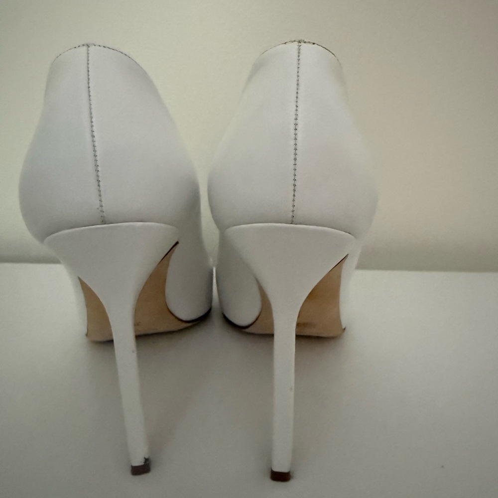 Manolo Blahnik White Heels - Picture 4 of 7